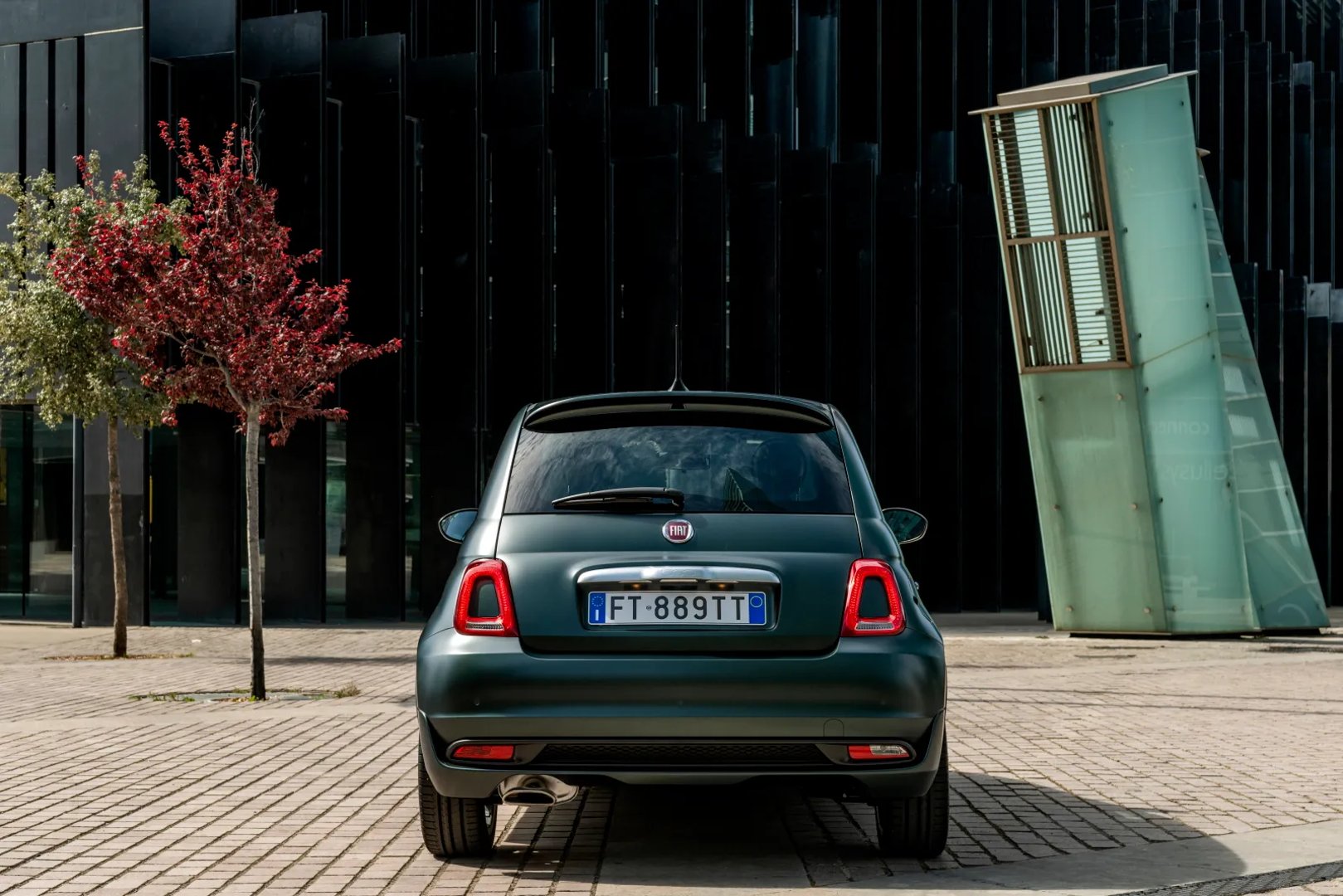 Fiat_500_2_generation_restyling__Mini_3-doors__9.jpg