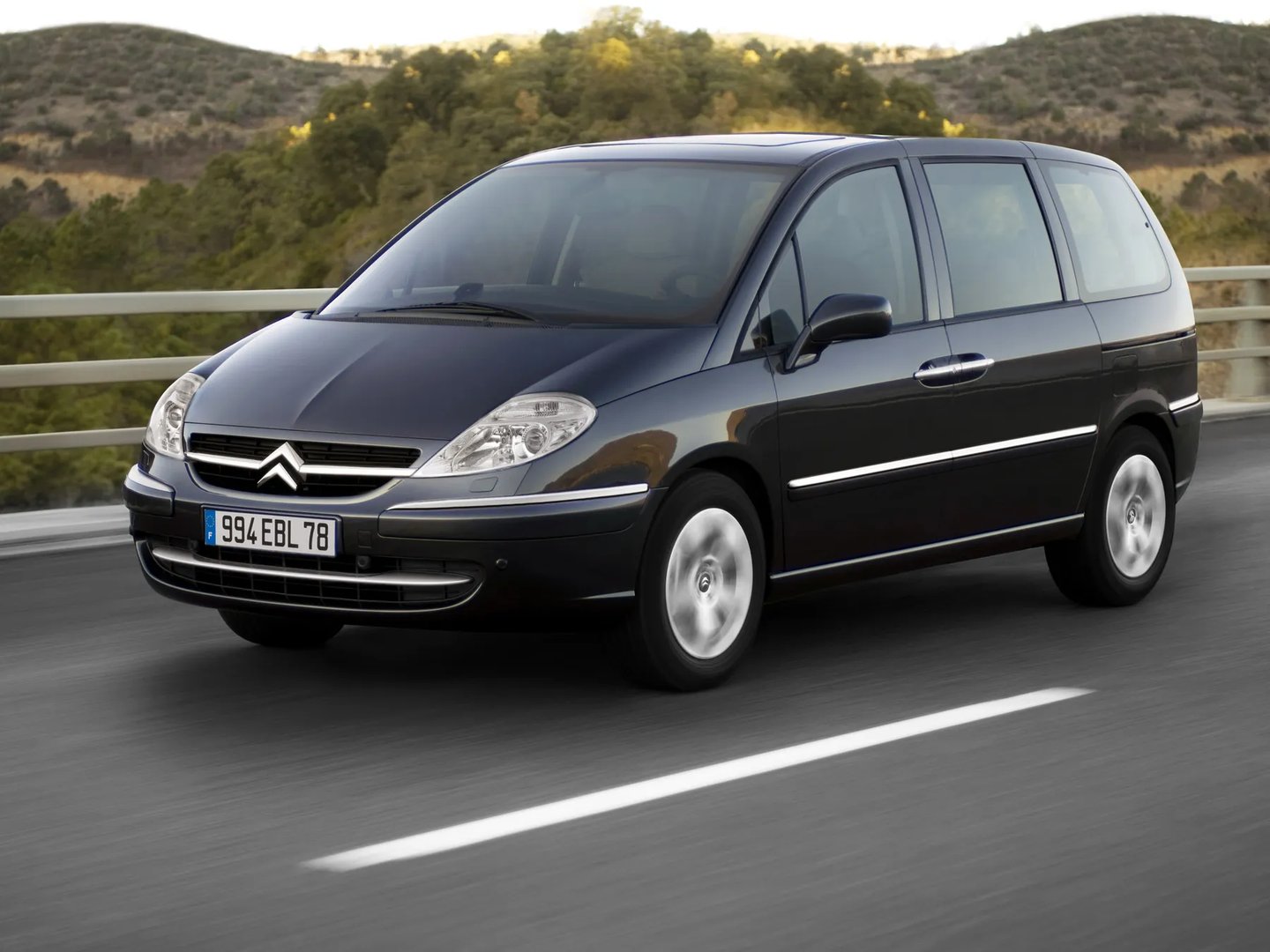 Citroen_C8_1_generation_restyling__Minivan__3.jpg