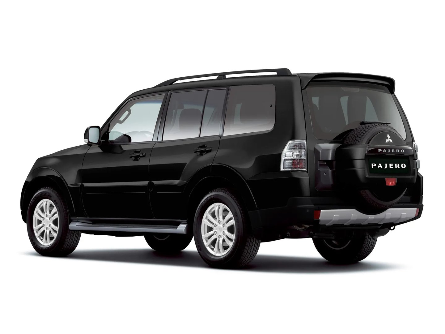 Mitsubishi_Pajero_4_generation_restyling_1__SUV_5-doors__6.jpg