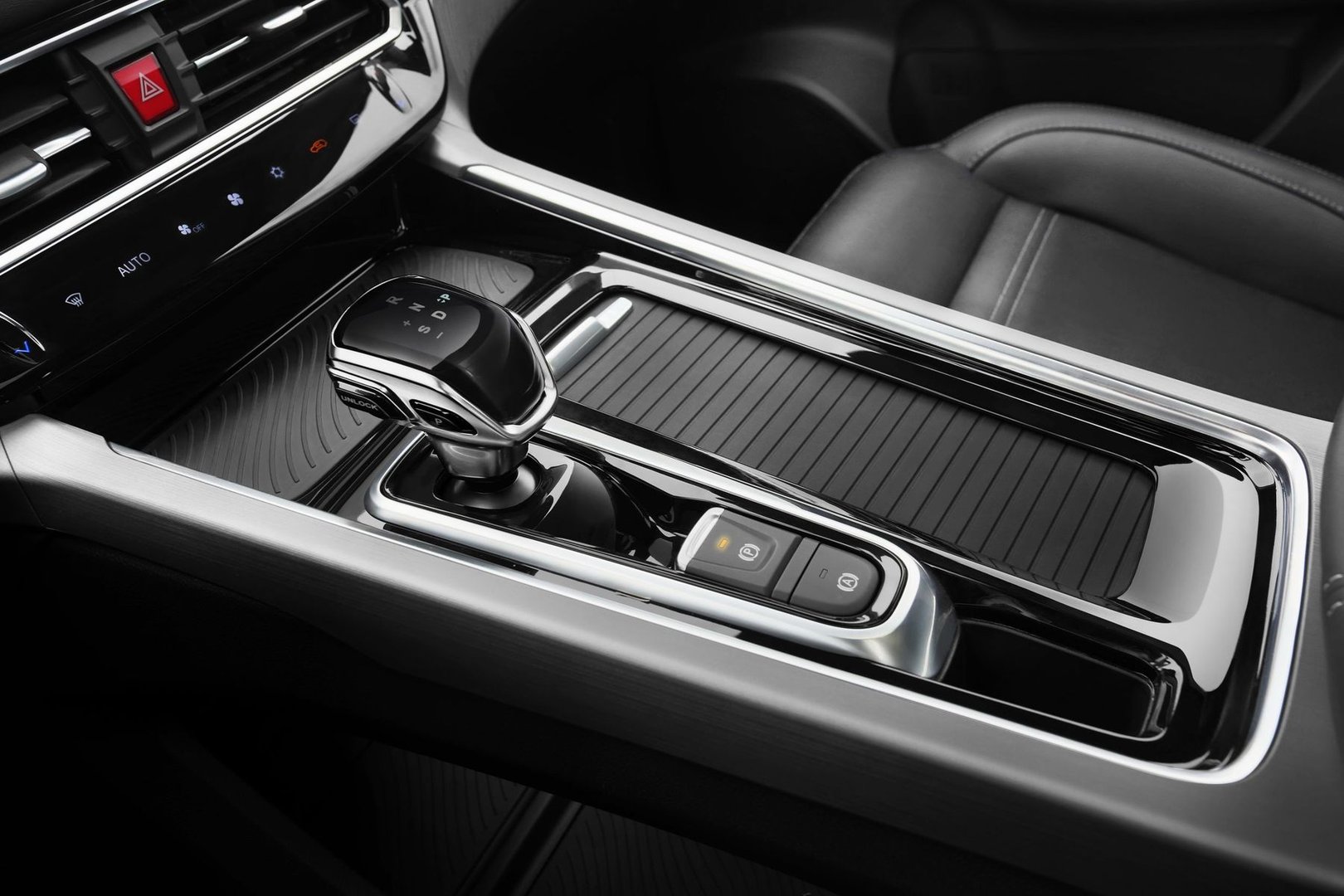 jac_S7_1_generation__SUV_5-doors__6.jpg