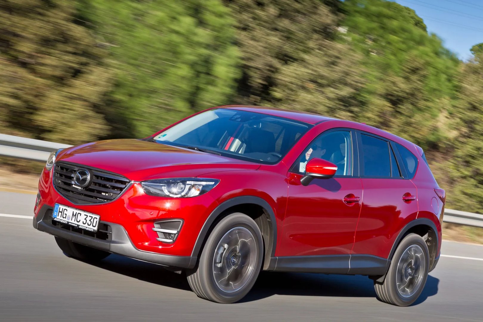 Mazda_CX-5_1_generation_restyling__SUV_5-doors__2.jpg