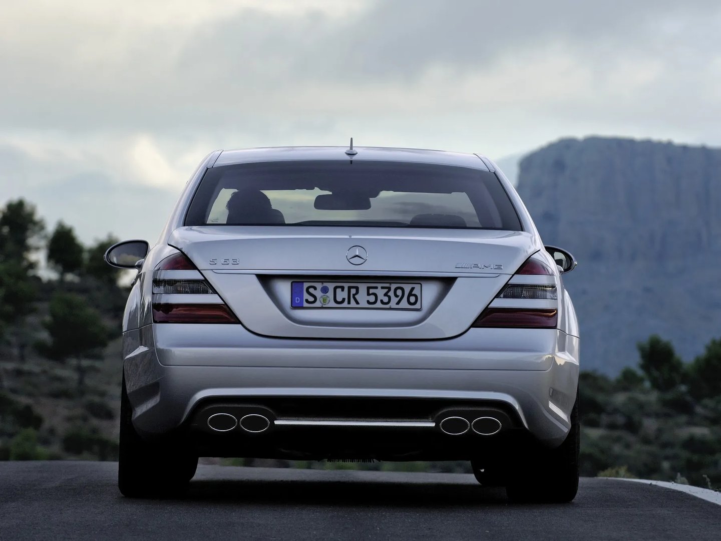 Mercedes_S-Class_AMG_2_generation__Sedan__10.jpg