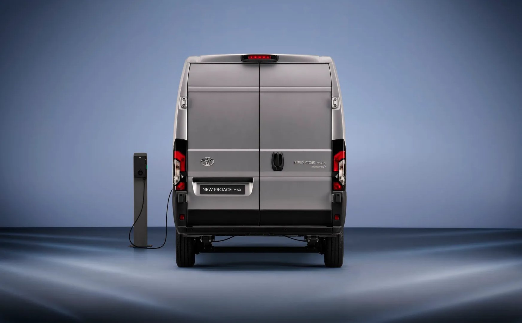 Toyota_ProAce_Max_1_generation__Van__2.jpg