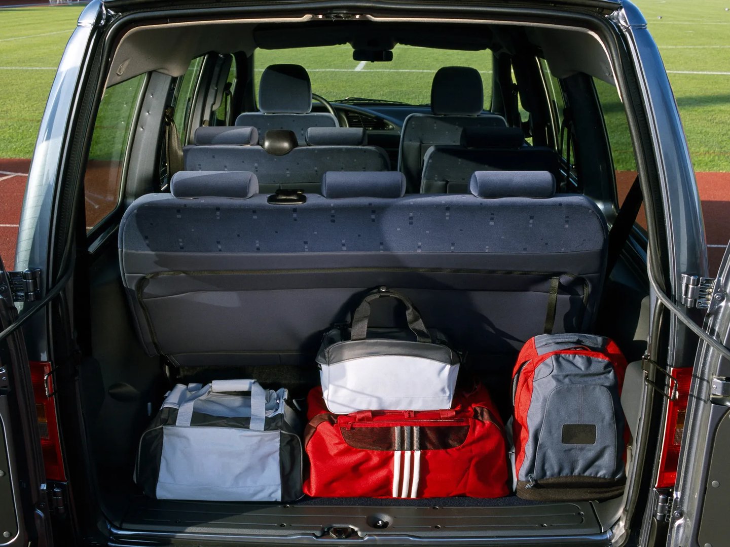 Citroen_Jumpy_1_generation_restyling__Minivan__1.jpg