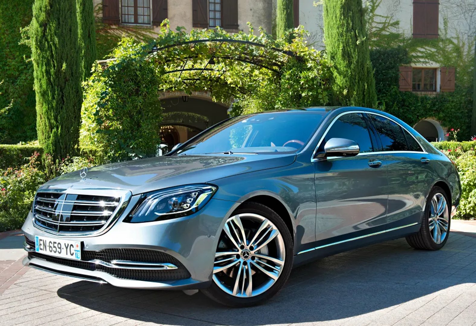 Mercedes_S-Class_6_generation_restyling__Sedan__9.jpg