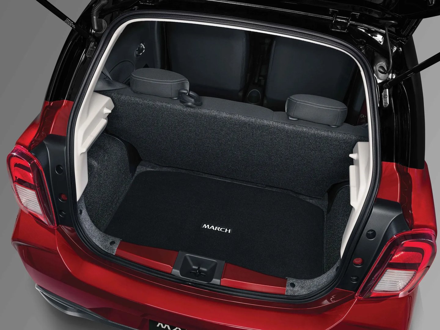Nissan_March_5_generation__Mini_5-doors__8.jpg