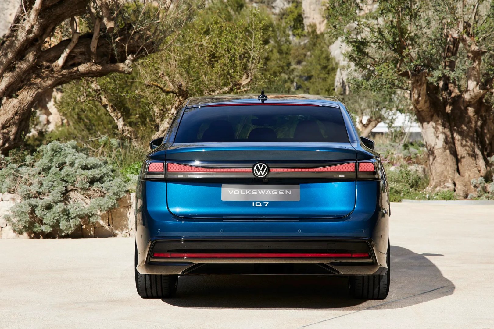 Volkswagen_ID.7_1_generation__Sedan__11.jpg