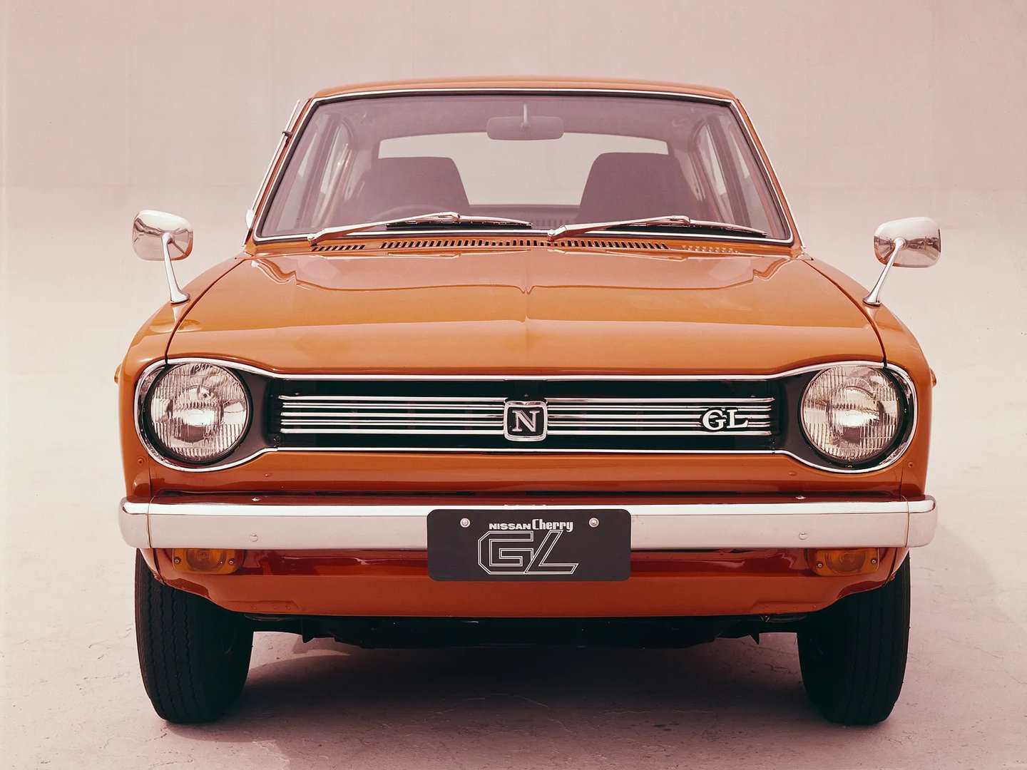 Nissan_Cherry_1_generation__Sedan_2-doors__2.jpg