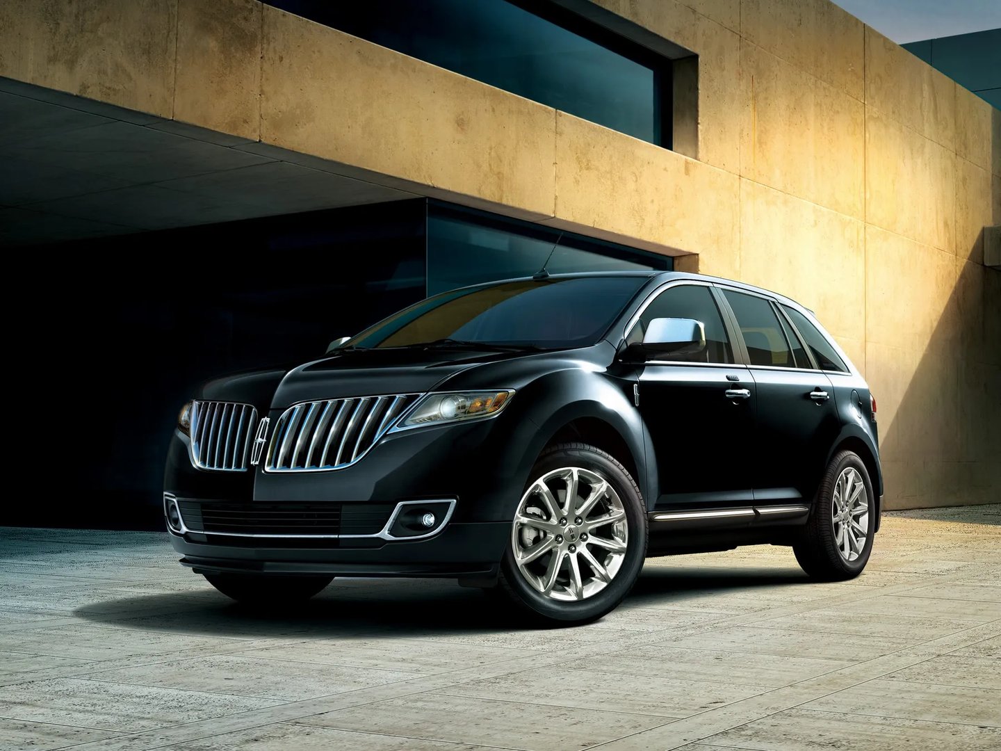 Lincoln_MKX_1_generation_restyling__SUV_5-doors__1.jpg
