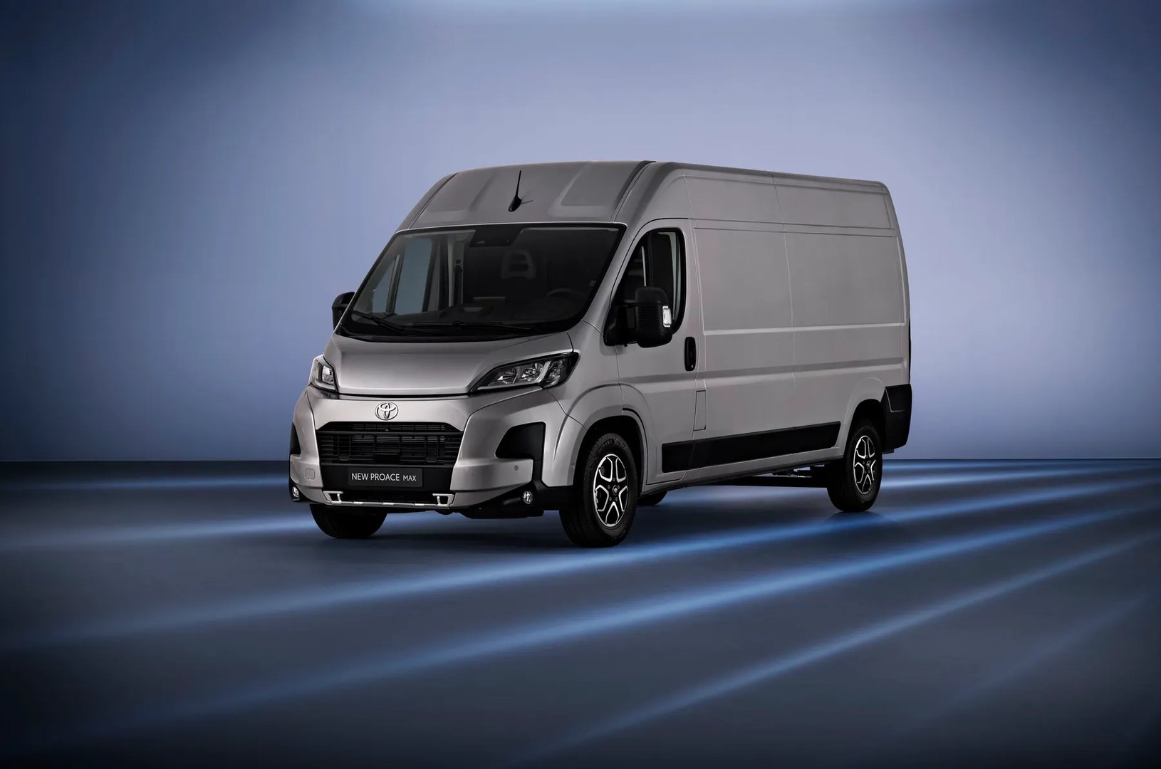 Toyota_ProAce_Max_1_generation__Van__3.jpg