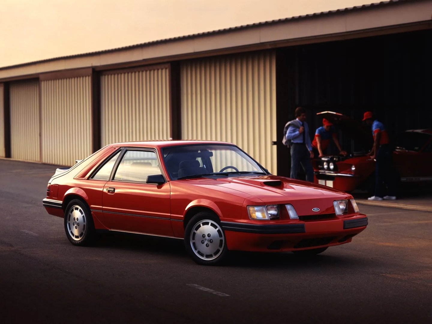Ford_Mustang_3_generation__Hatchback_3-door__8.jpg