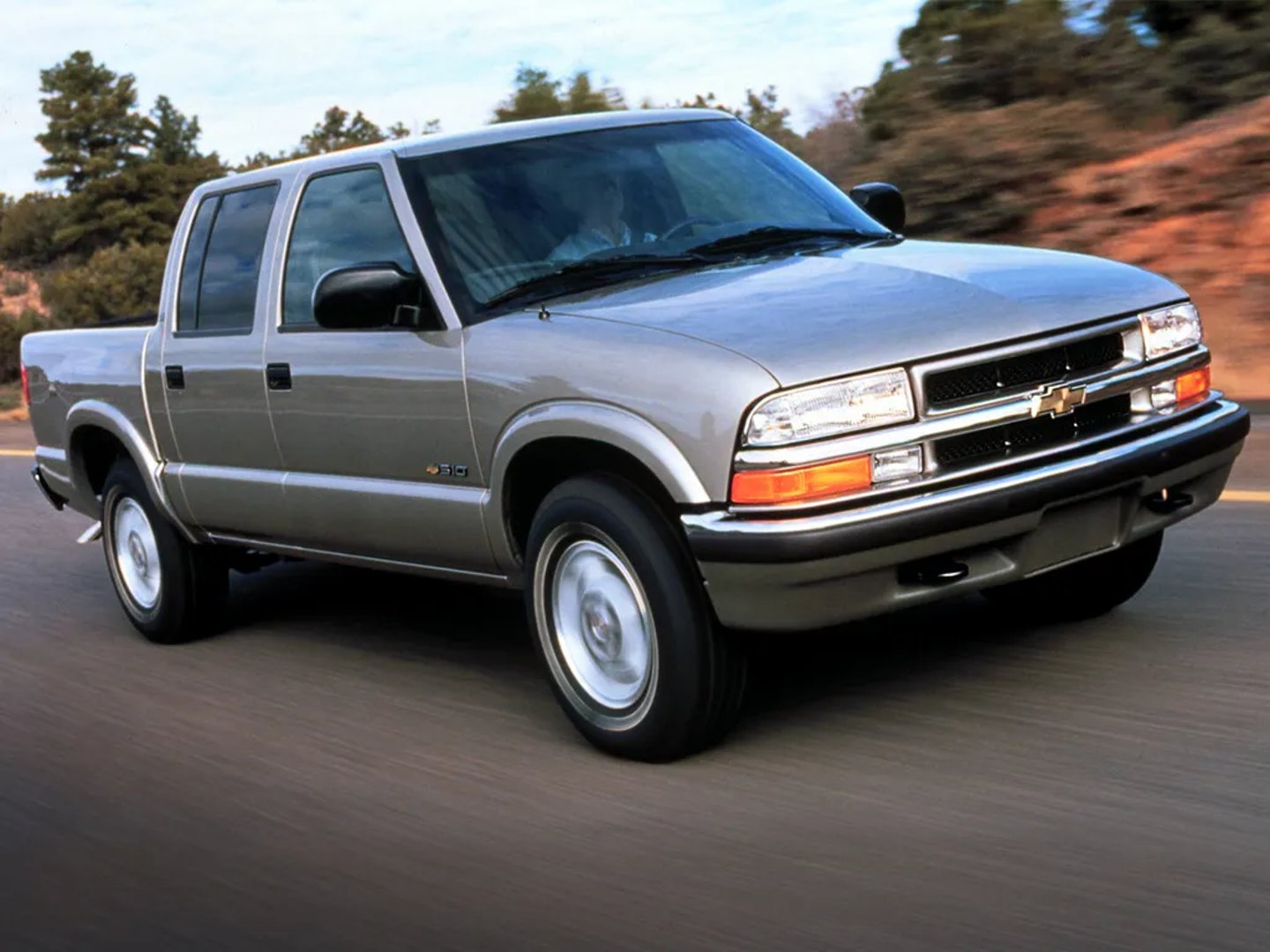 Chevrolet_S-10_Pickup_2_generation__Pickup_double-cab__4.jpg