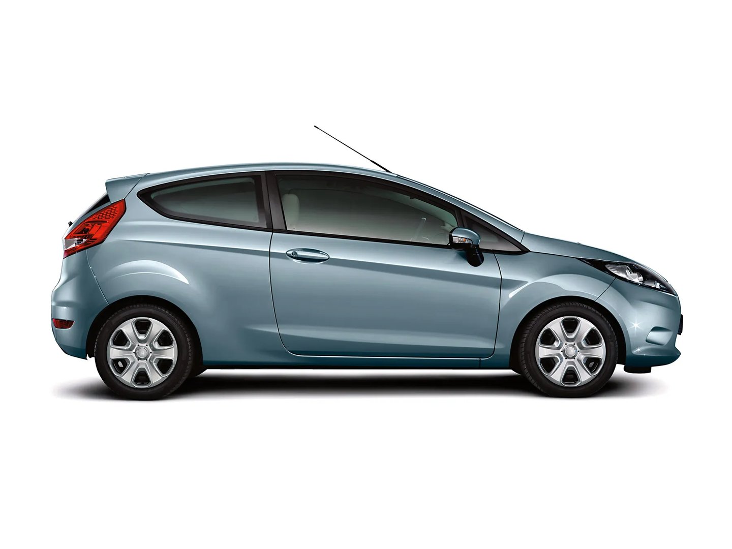 Ford_Fiesta_6_generation__Mini_3-doors__11.jpg