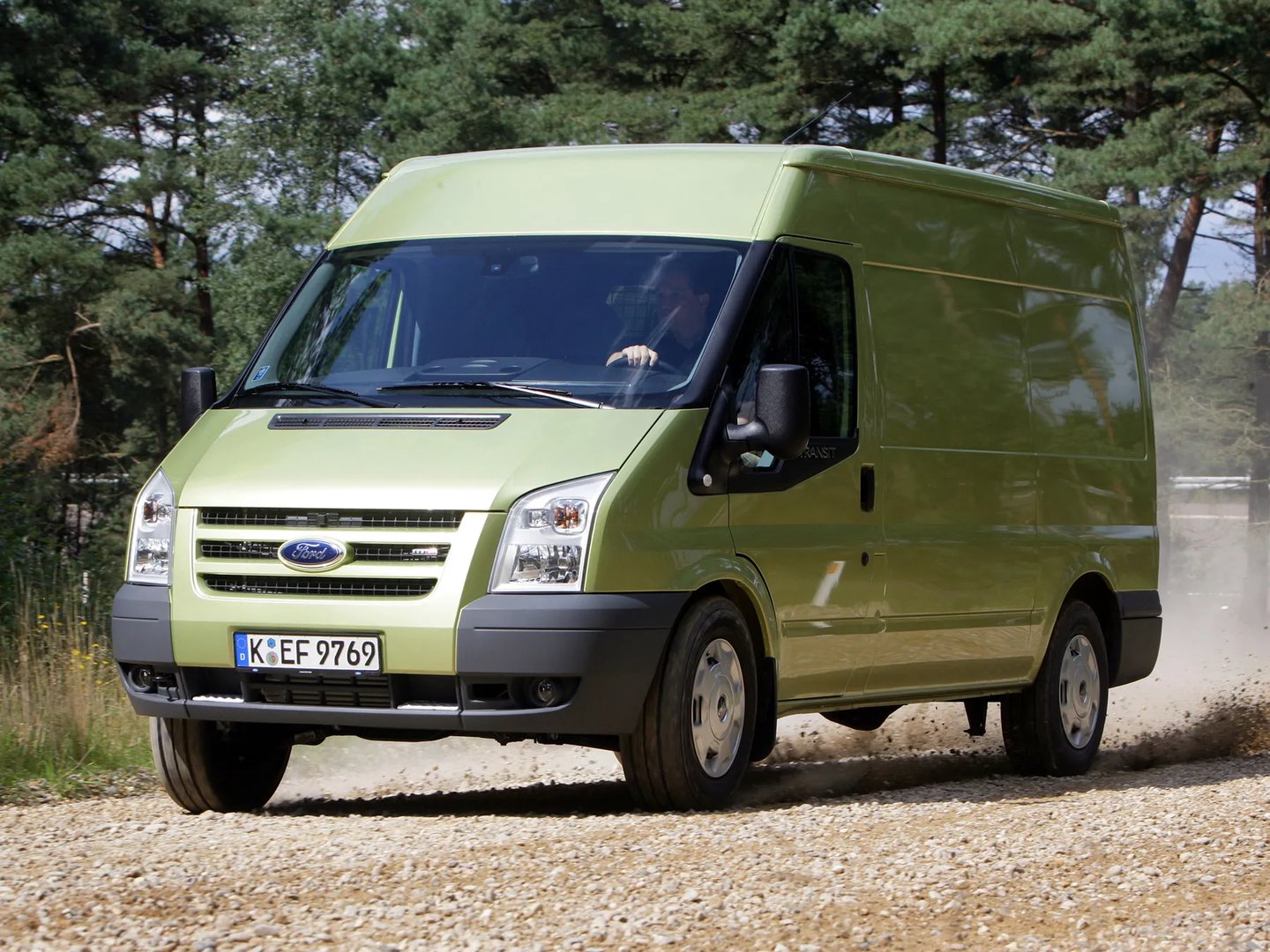 Ford_Transit_3_generation_restyling__Van__1.jpg