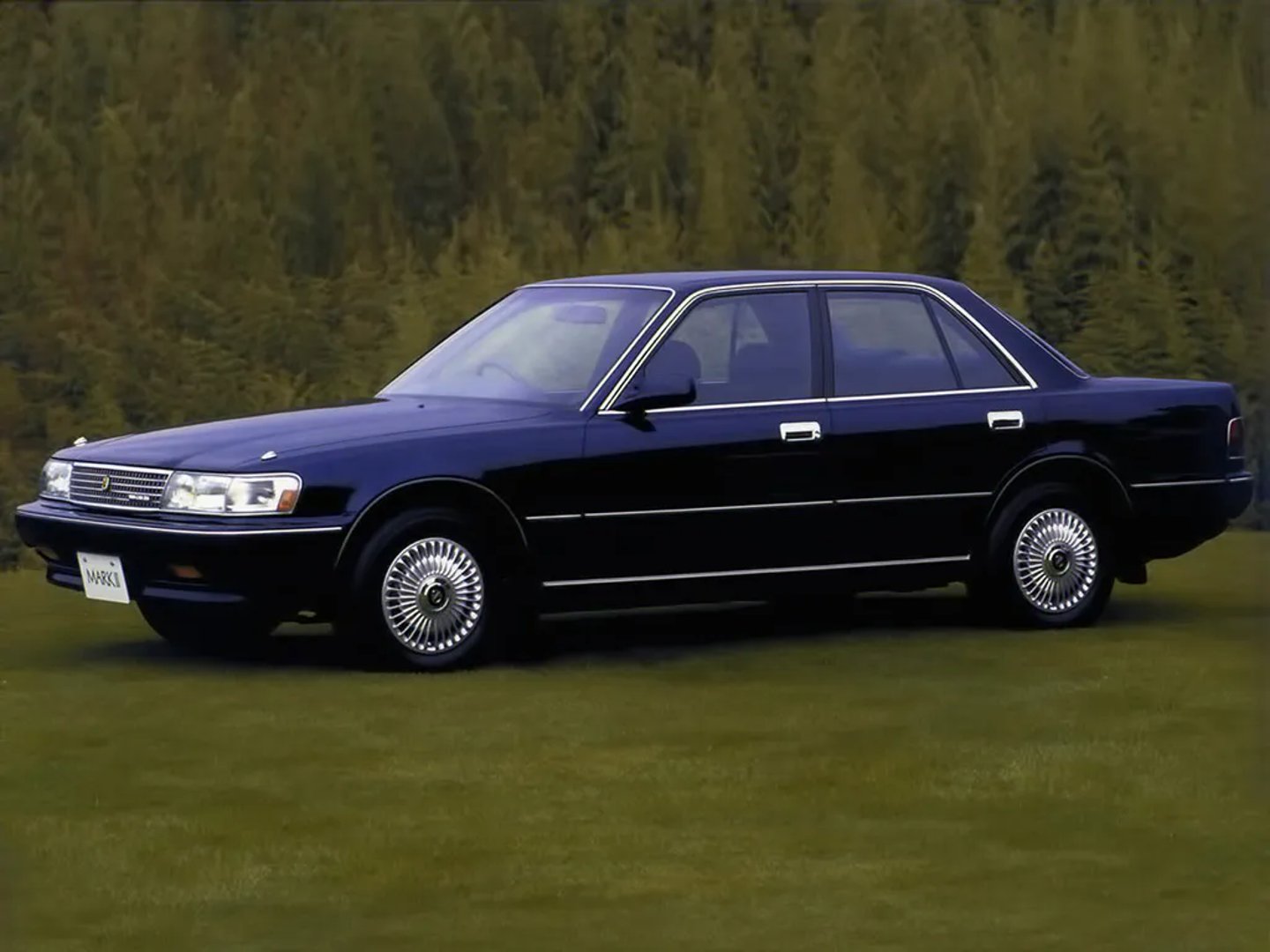 Toyota_Mark_II_6_generation__Sedan__1.jpg