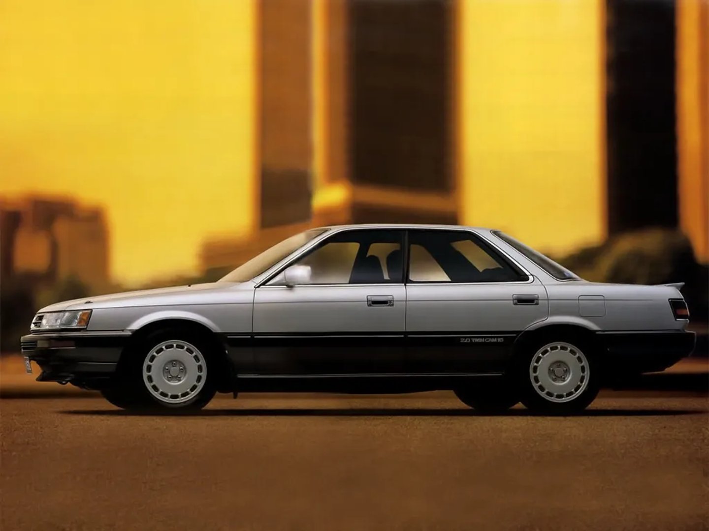 Toyota_Vista_2_generation__Sedan__3.jpg