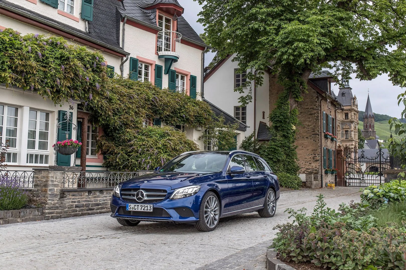 Mercedes_C-Class_4_generation_restyling__Estate_5-door__13.jpg