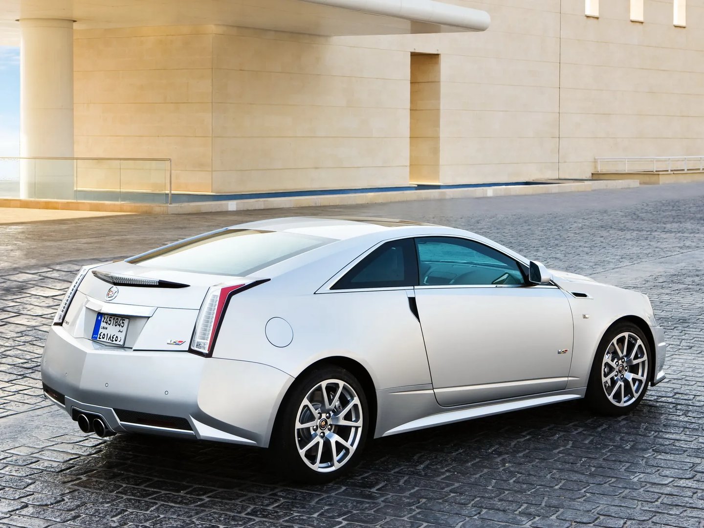 Cadillac_CTS-V_2_generation__Coupe__7.jpg