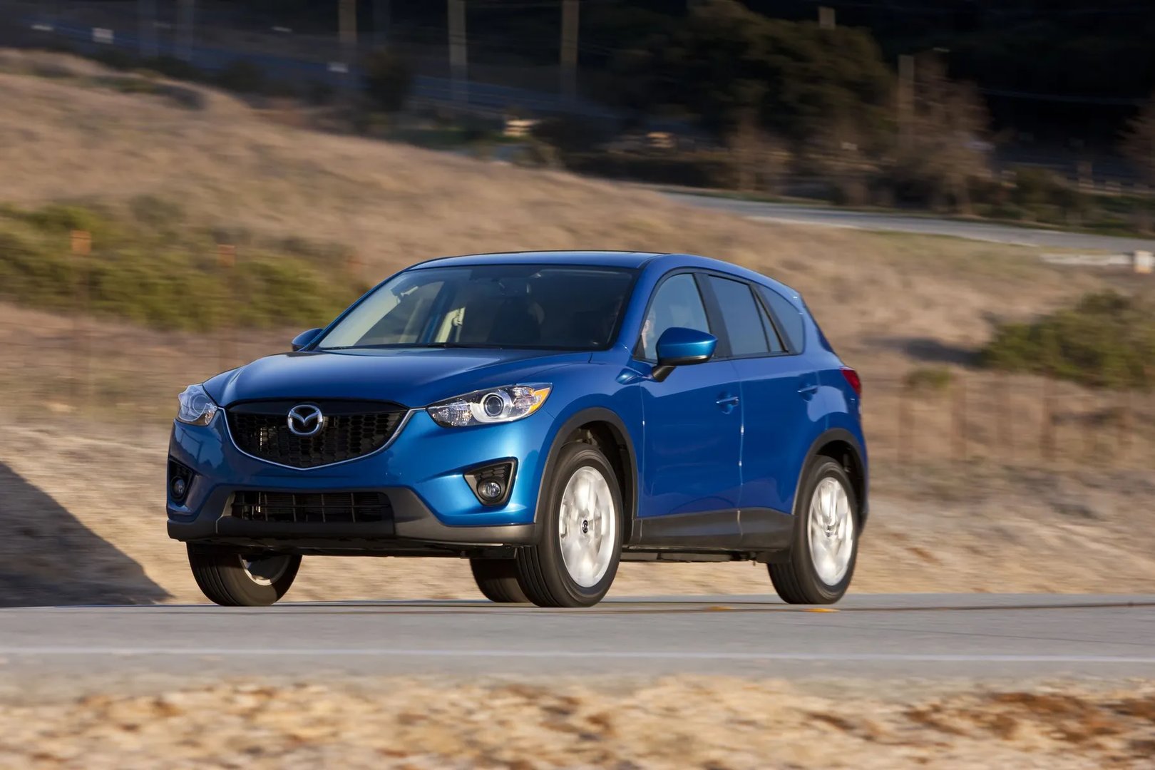 Mazda_CX-5_1_generation__SUV_5-doors__6.jpg