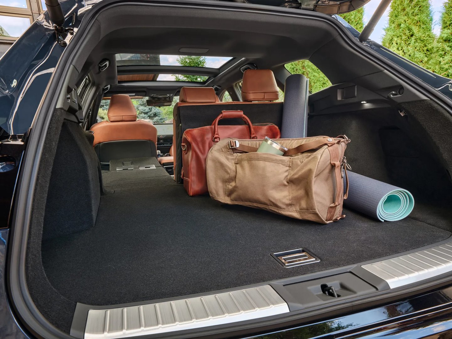 Toyota_Crown_Signia_1_generation__SUV_5-doors__7.jpg