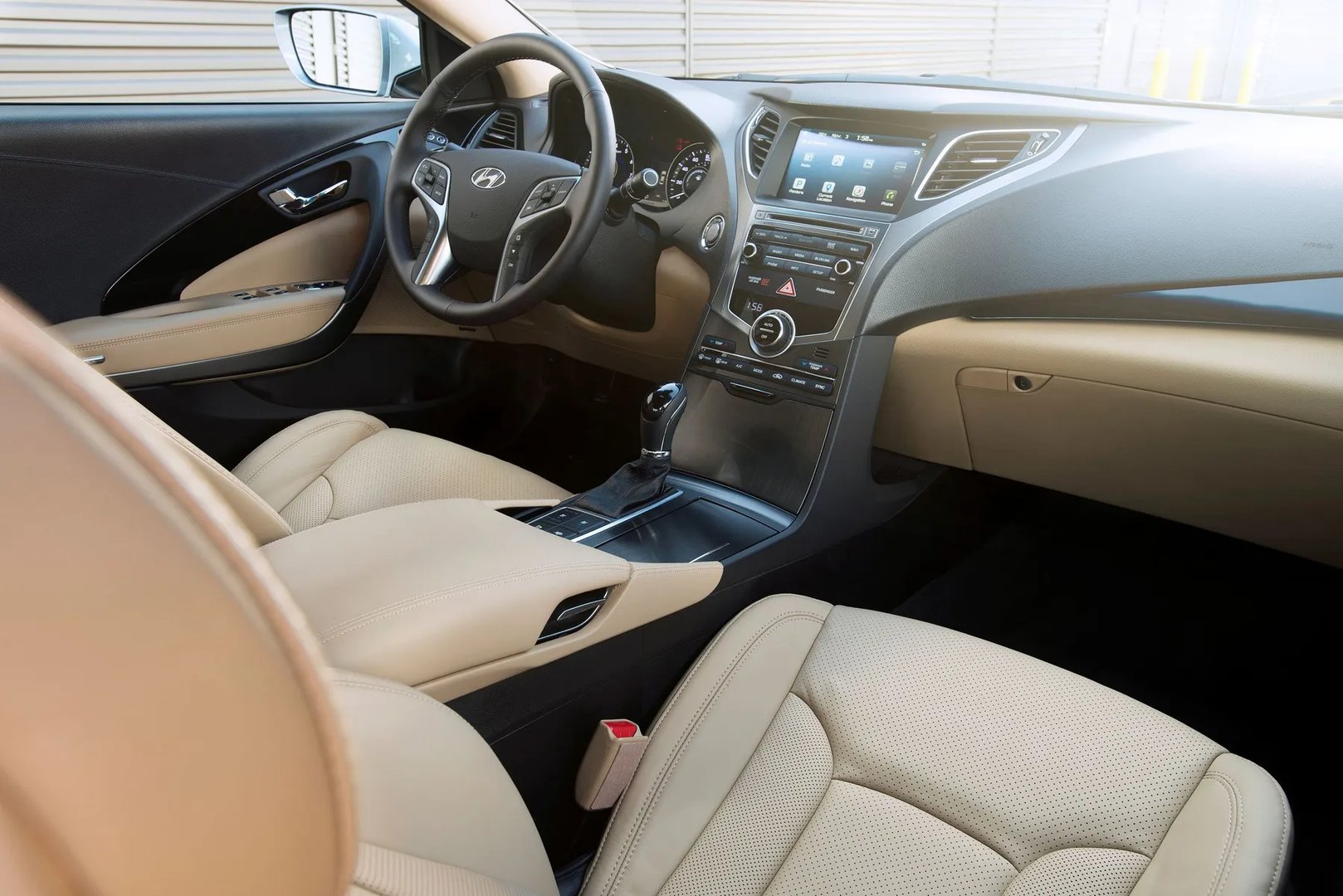 Hyundai_Azera_2_generation_restyling__Sedan__11.jpg