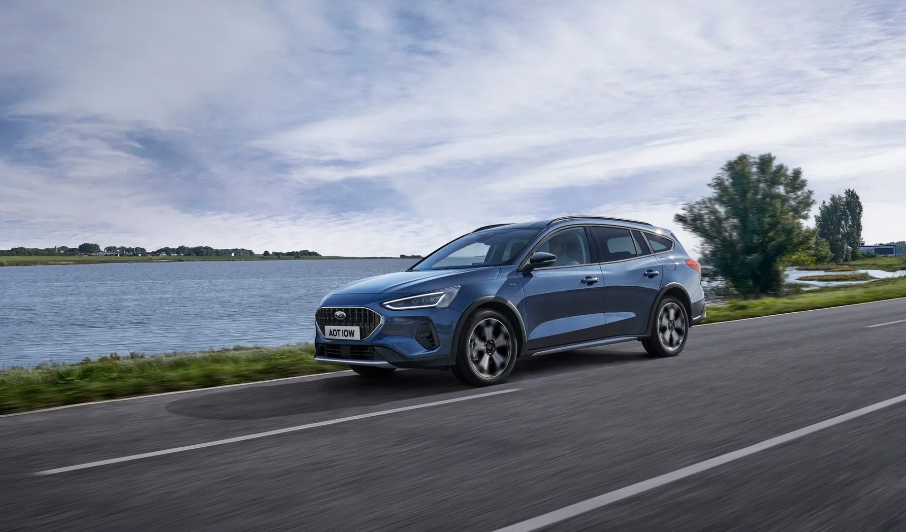Ford_Focus_4_generation_restyling_1__Estate_5-door__4.jpg