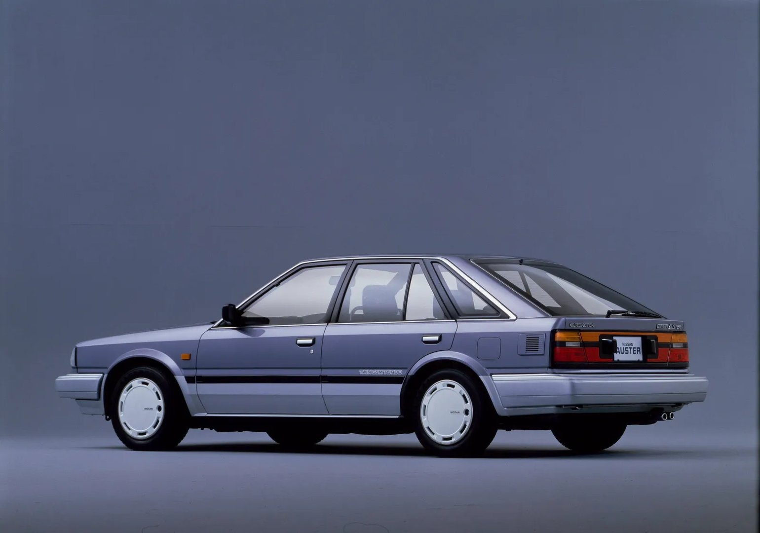 Nissan Auster 3 generation  Hatchback 5-door