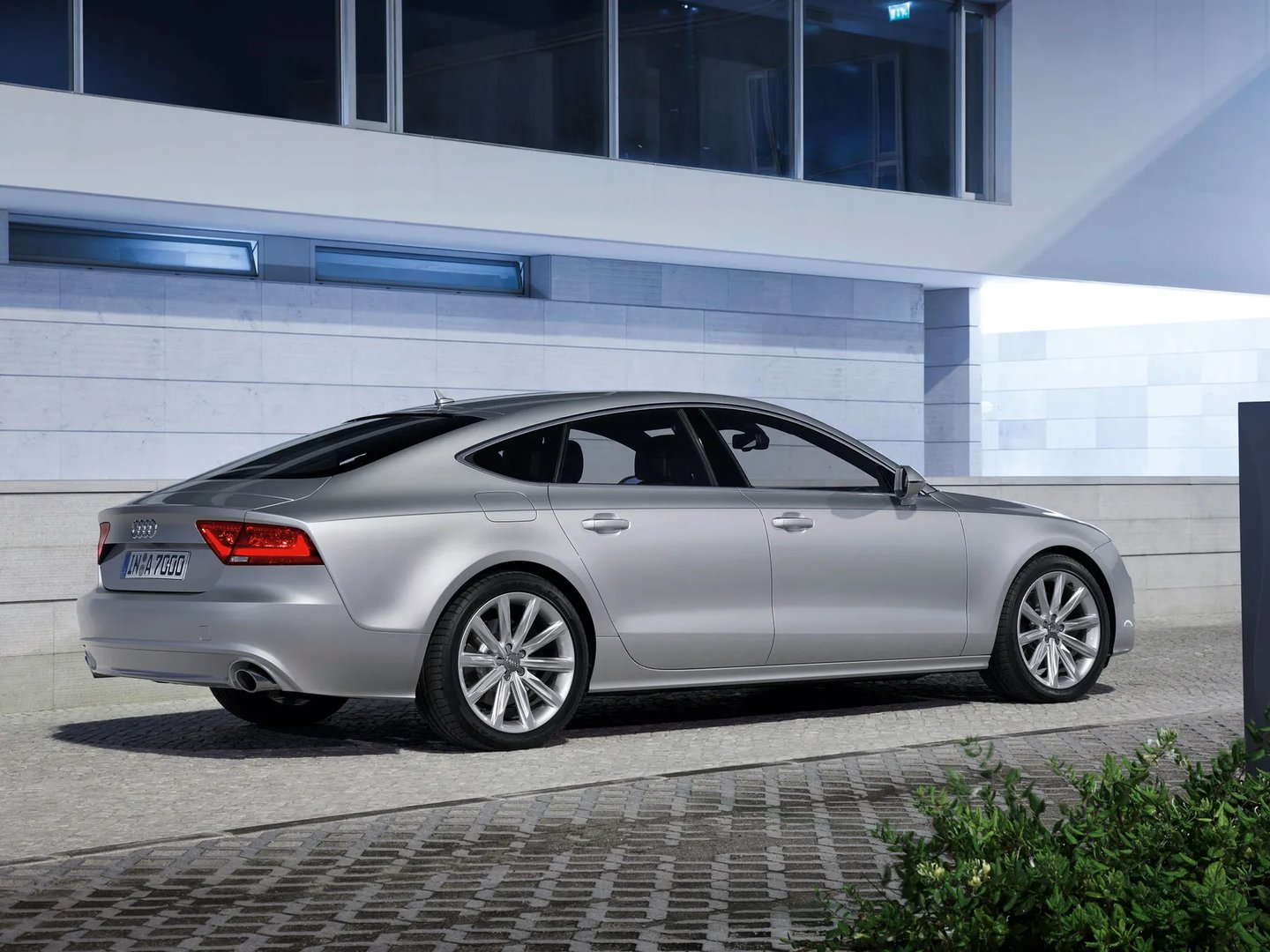 Audi_A7_1_generation__Liftback__2.jpg
