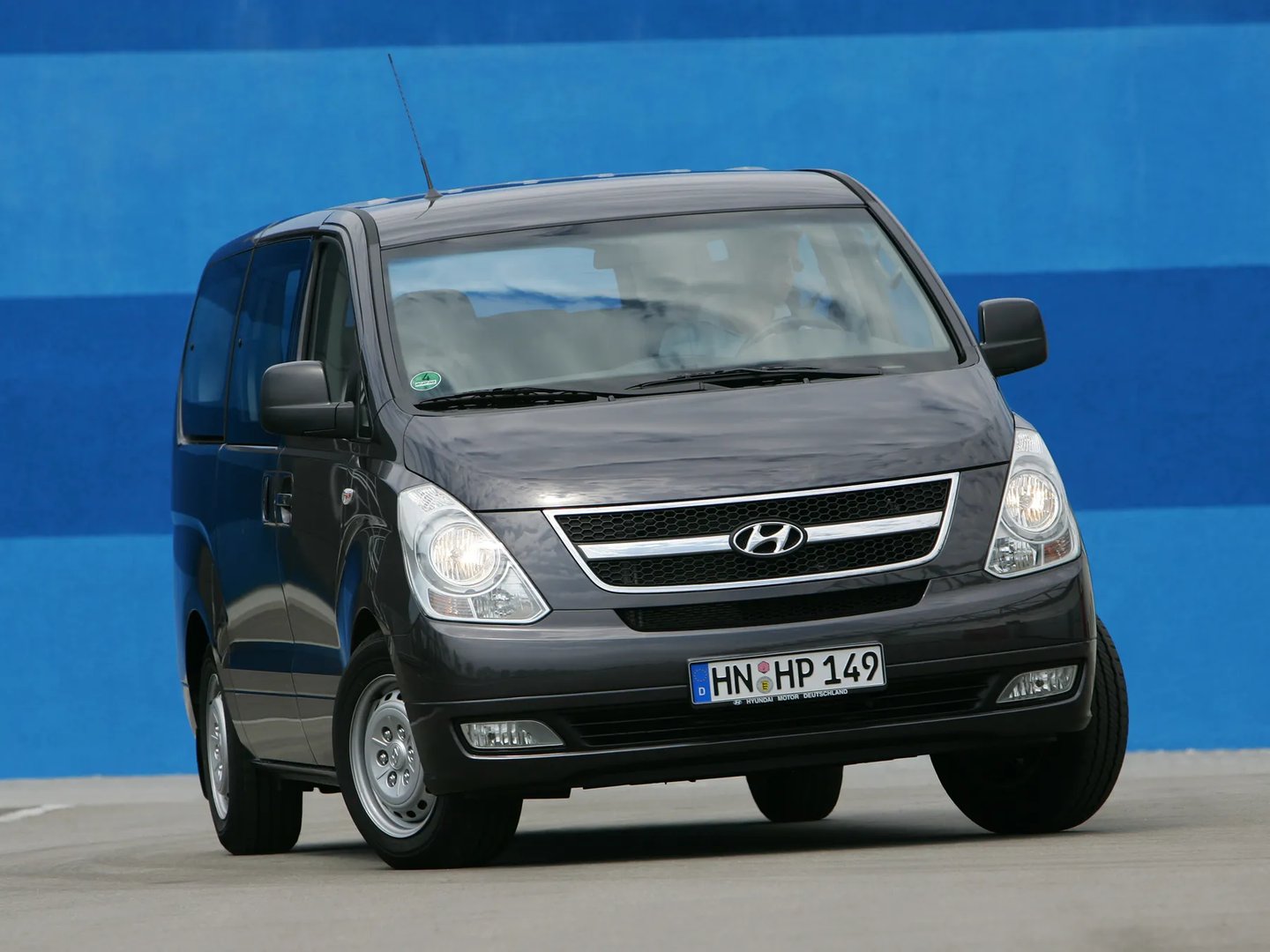 TQ  Minivan