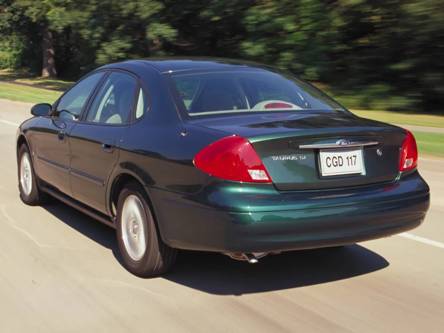 Ford_Taurus_4_generation__Sedan__5.jpg