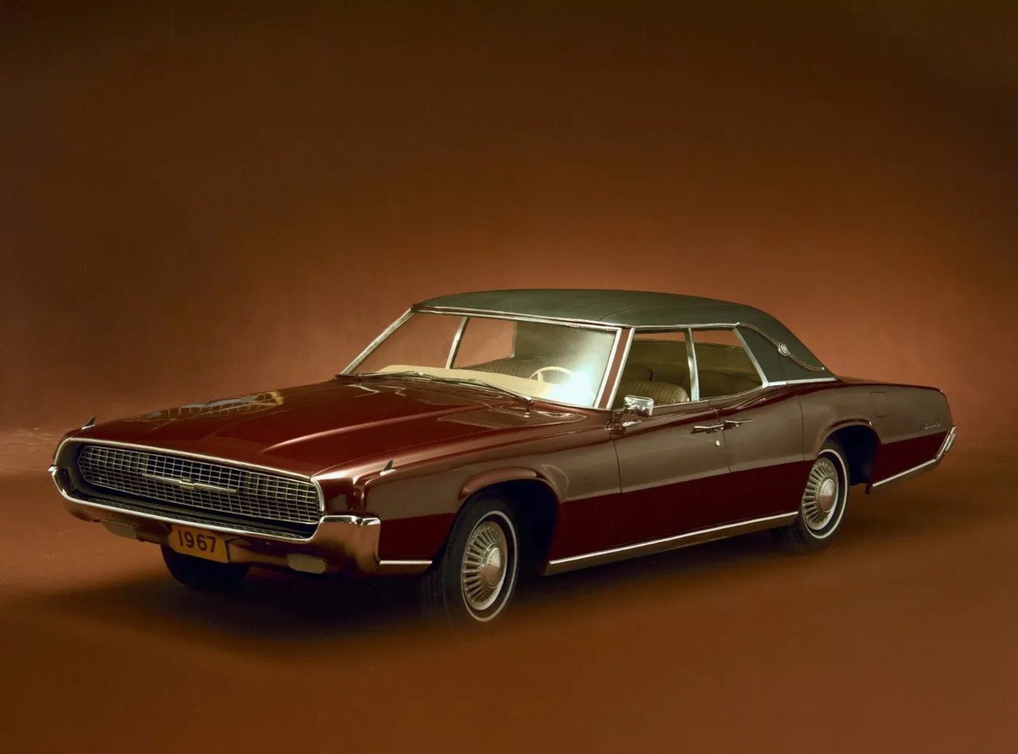 Ford_Thunderbird_5_generation__Sedan__10.jpg
