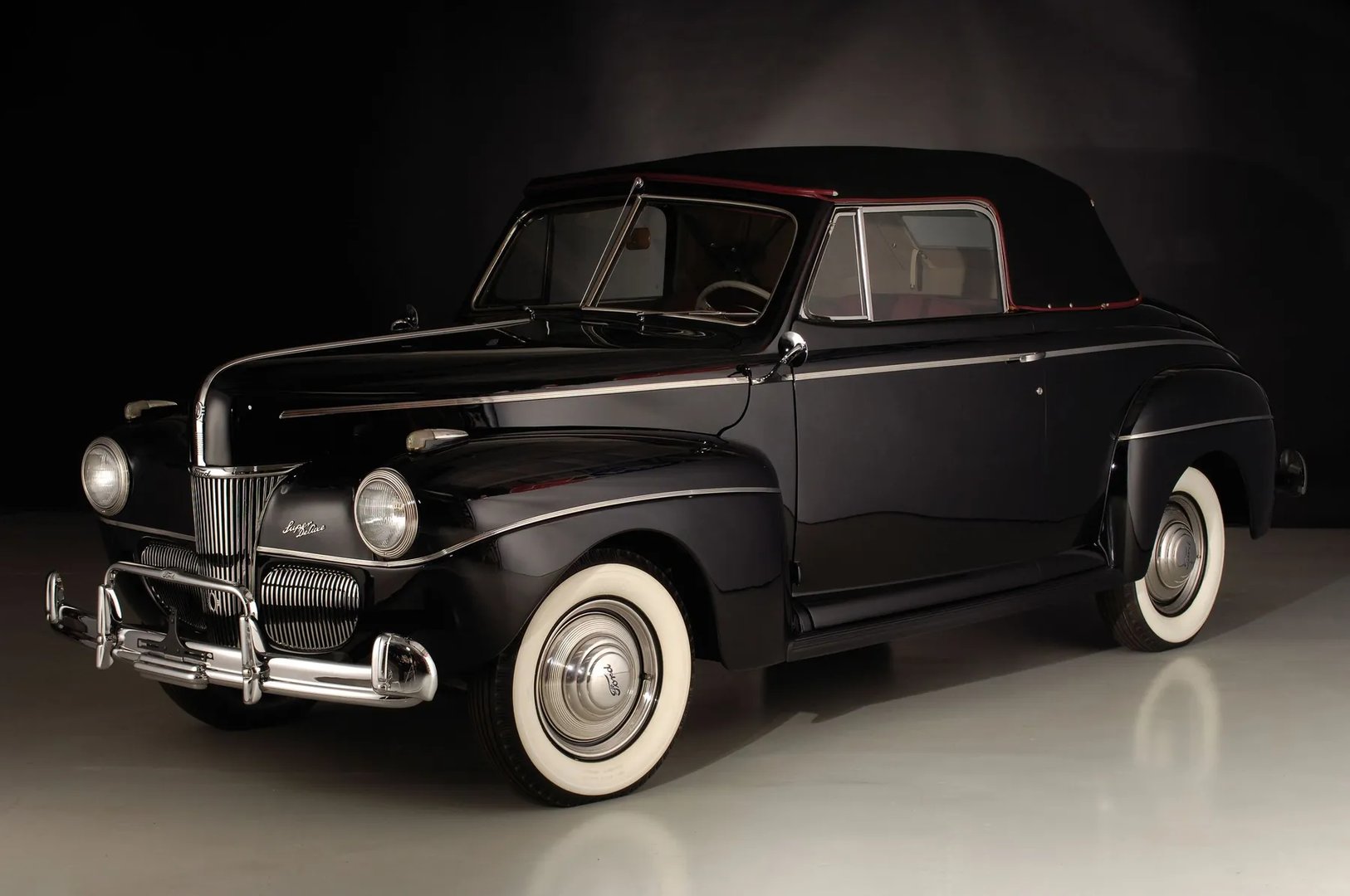 Ford_V8_3_generation__Cabrio__10.jpg