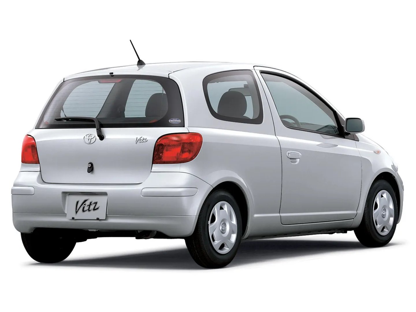 Toyota_Vitz_1_generation__Mini_3-doors__2.jpg
