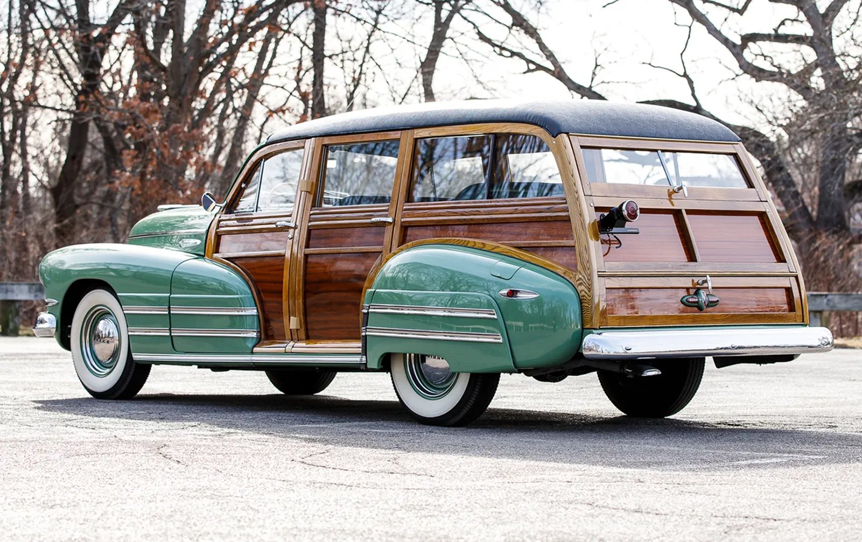 Buick_Special_1_generation__Estate_5-door__2.jpg