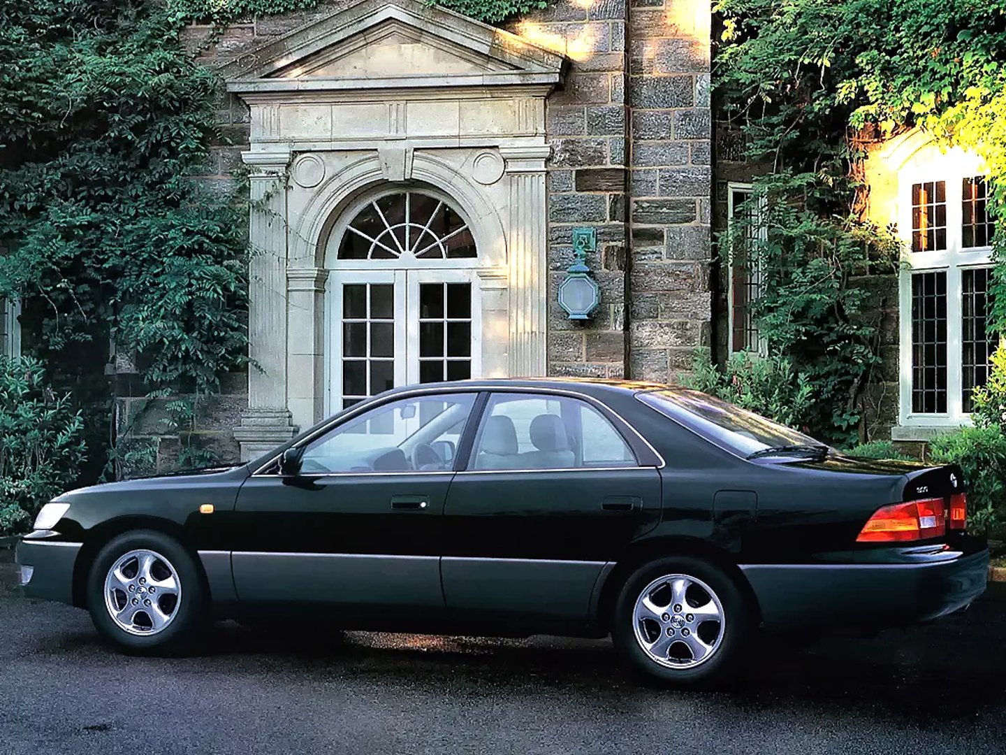 Toyota_Windom_2_generation_restyling__Sedan__5.jpg