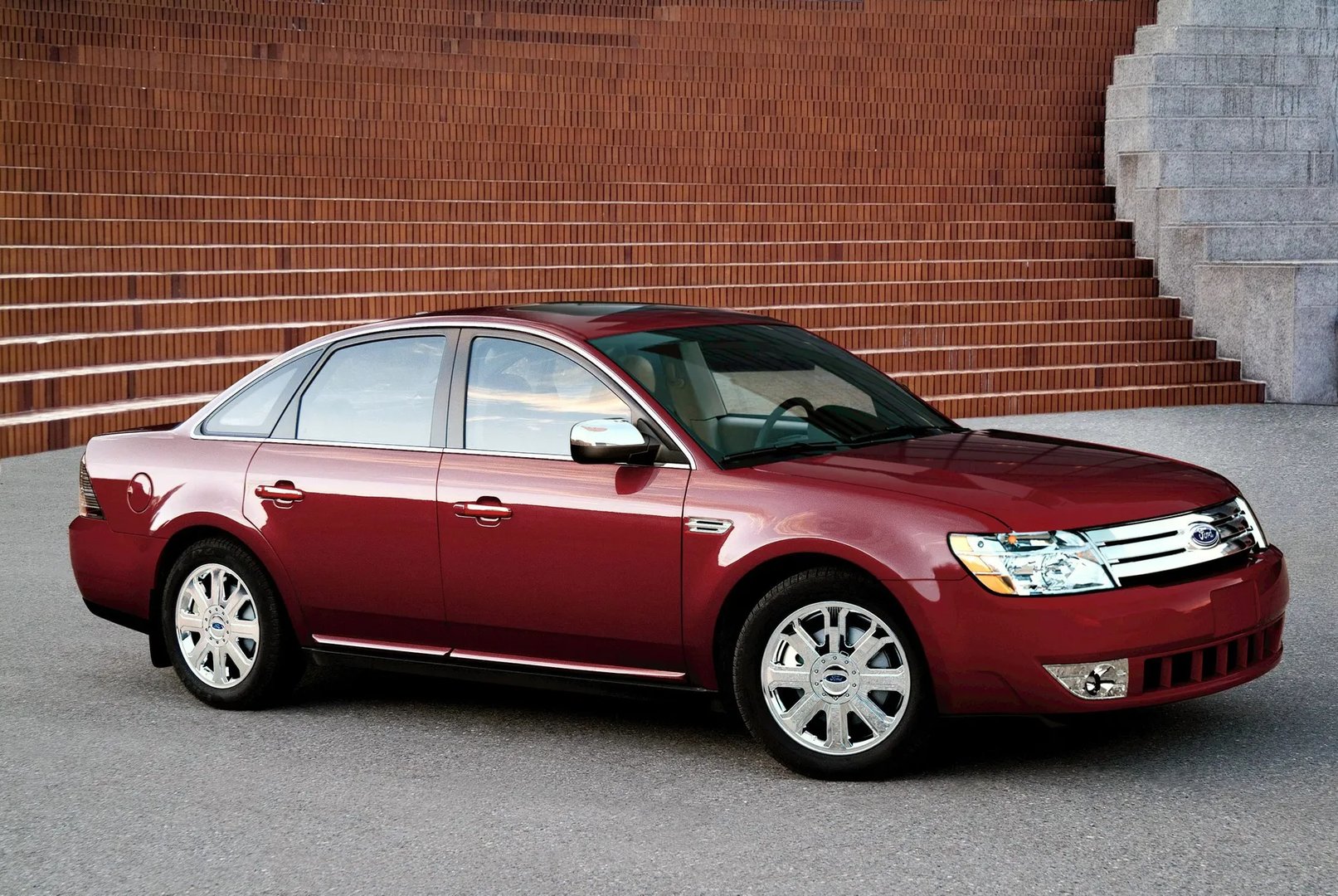 Ford_Taurus_5_generation__Sedan__6.jpg