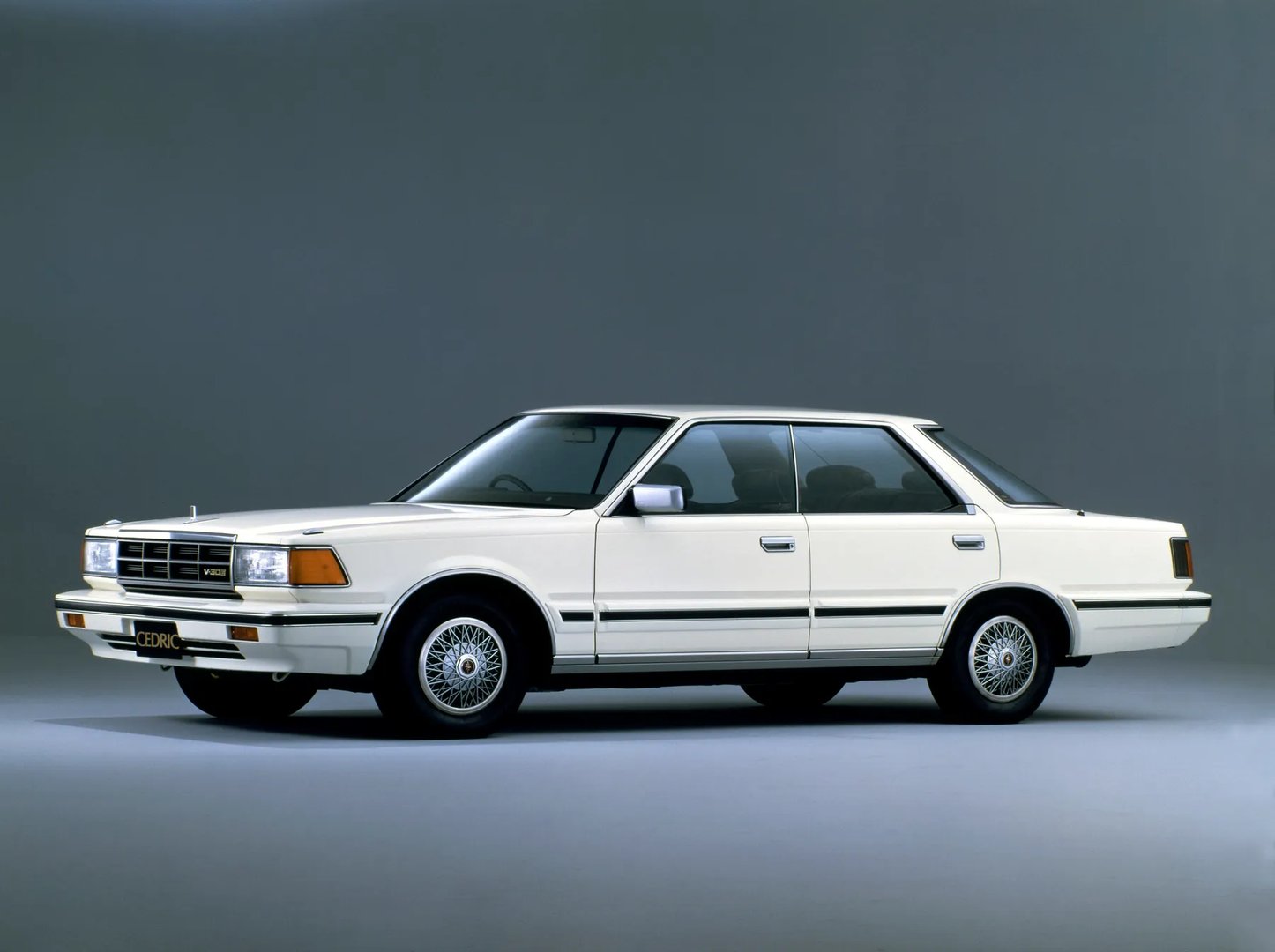 Nissan_Cedric_6_generation__Sedan_Hardtop__2.jpg