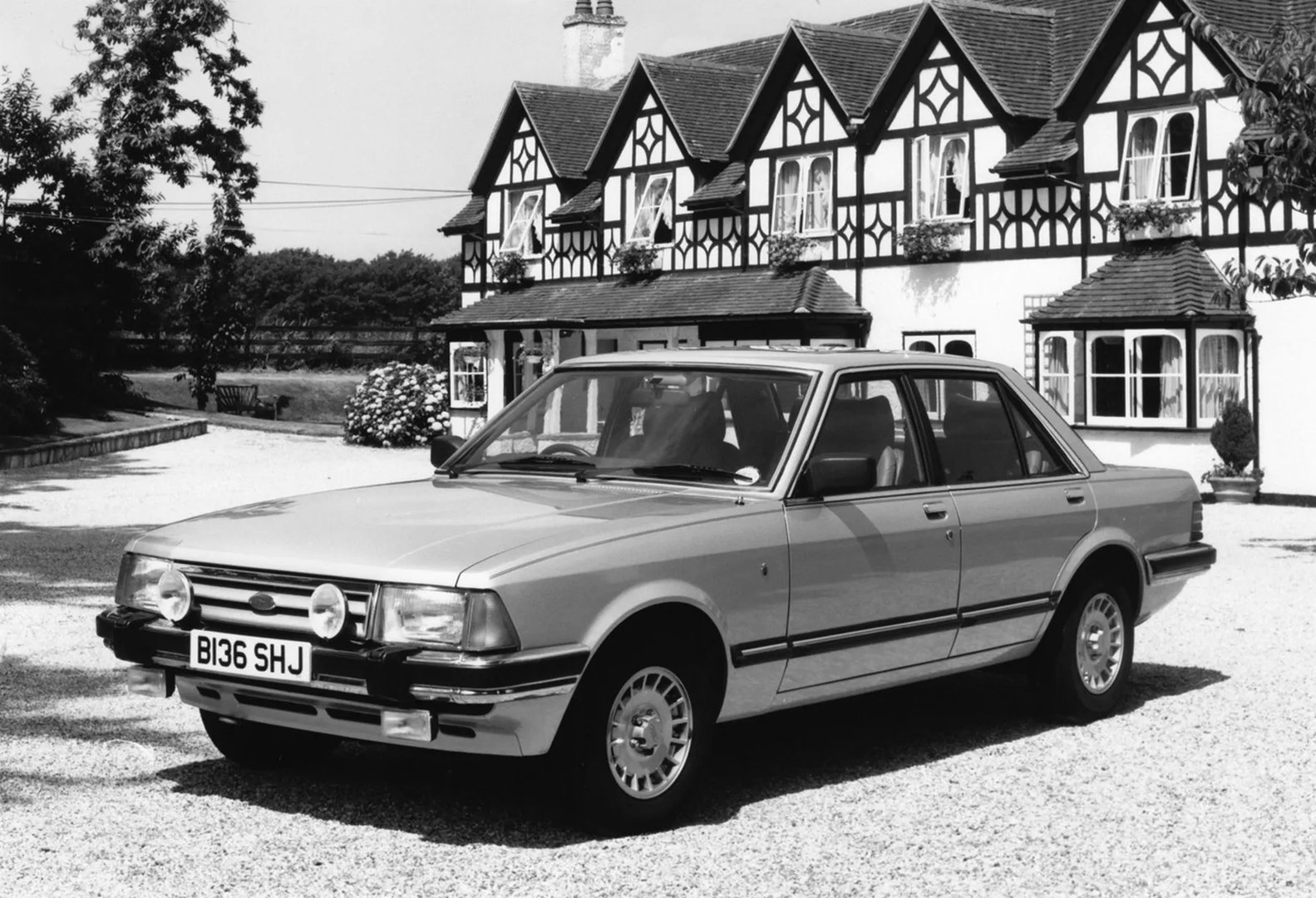 Ford_Granada_2_generation__Sedan__8.jpg
