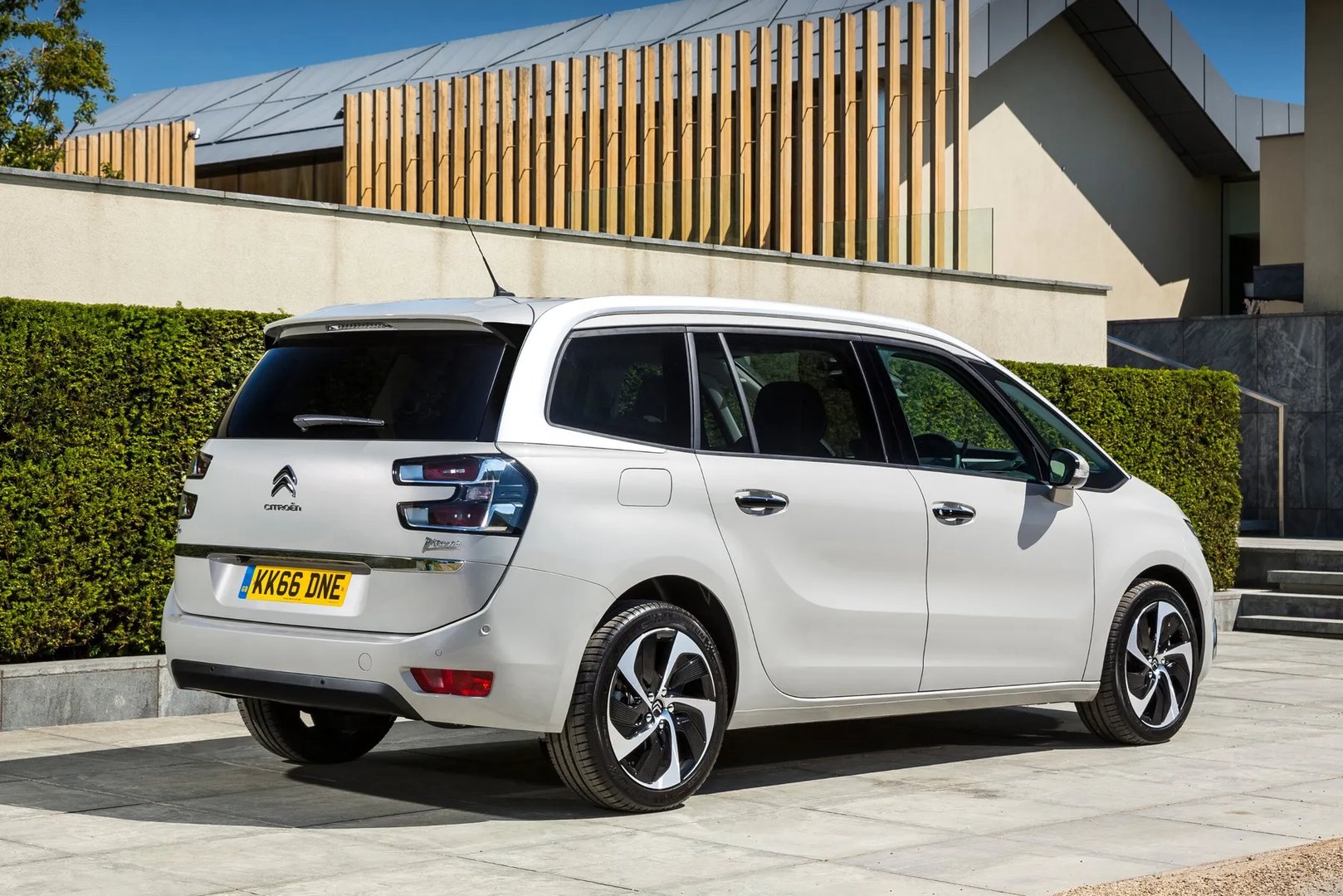 Citroen_C4_Grand_SpaceTourer_1_generation__Minivan__5.jpg