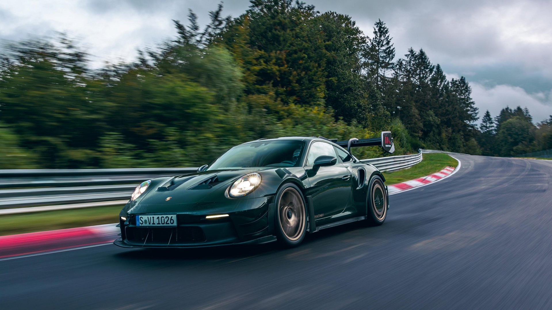 Porsche 911 GT3 RS mit Manthey Kit verbessert
