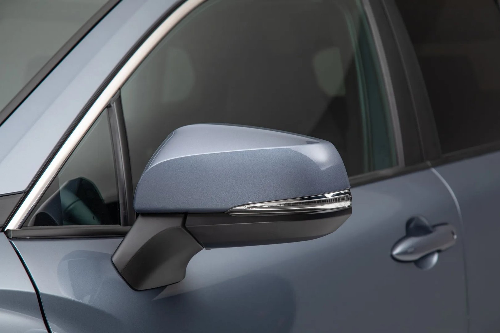 Toyota_Corolla_Cross_1_generation__SUV_5-doors__12.jpg