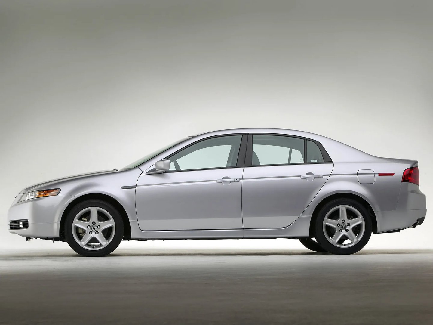 Acura_TL_3_generation__Sedan__2.jpg