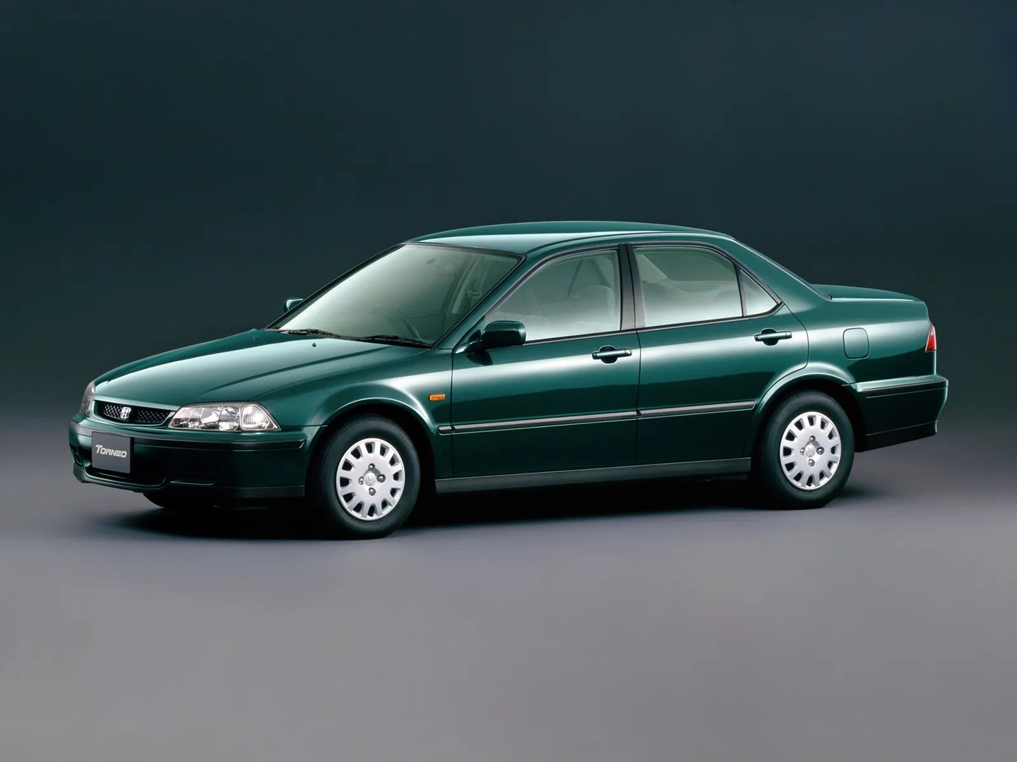 Honda_Torneo_1_generation__Sedan__4.jpg