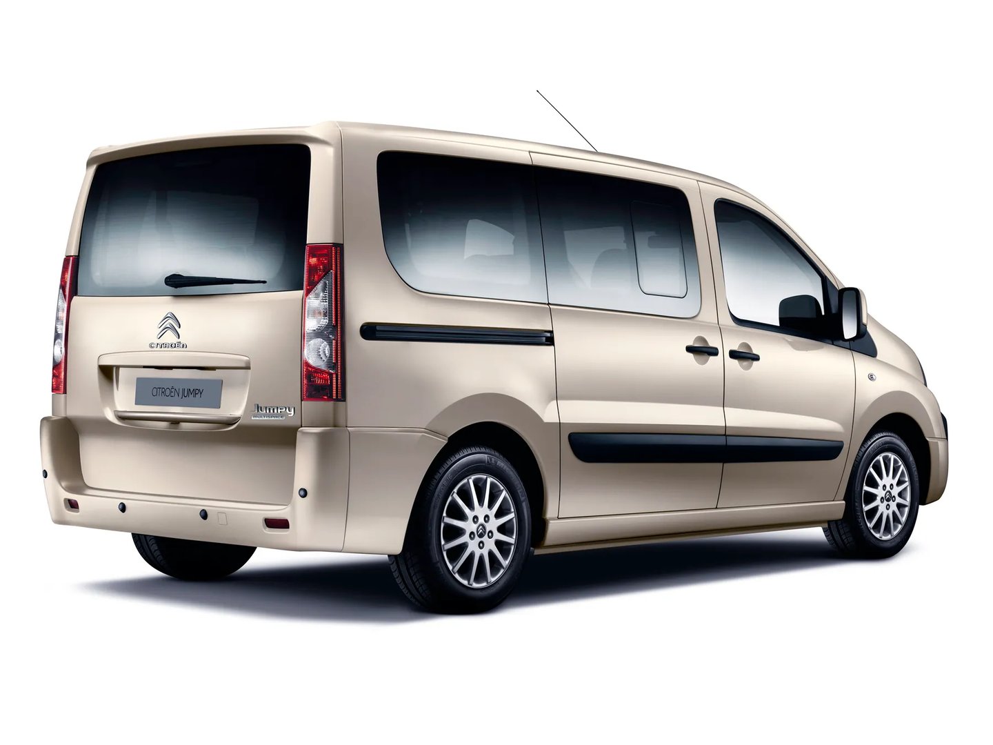 Citroen_Jumpy_2_generation_restyling__Minivan__1.jpg
