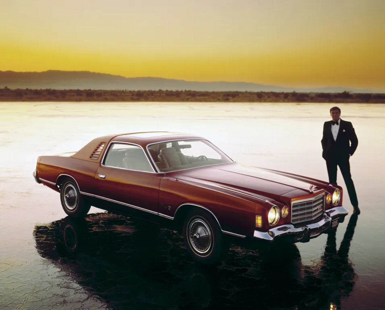 Dodge_Charger_4_generation__Coupe__5.jpg