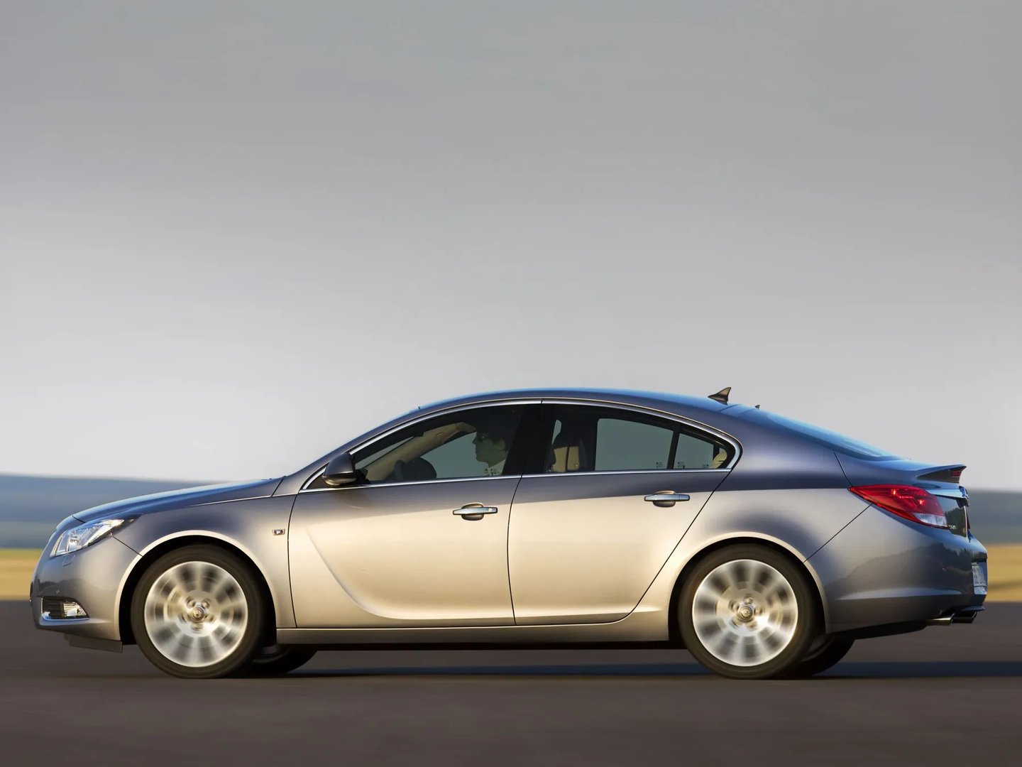 Opel_Insignia_1_generation__Liftback__3.jpg