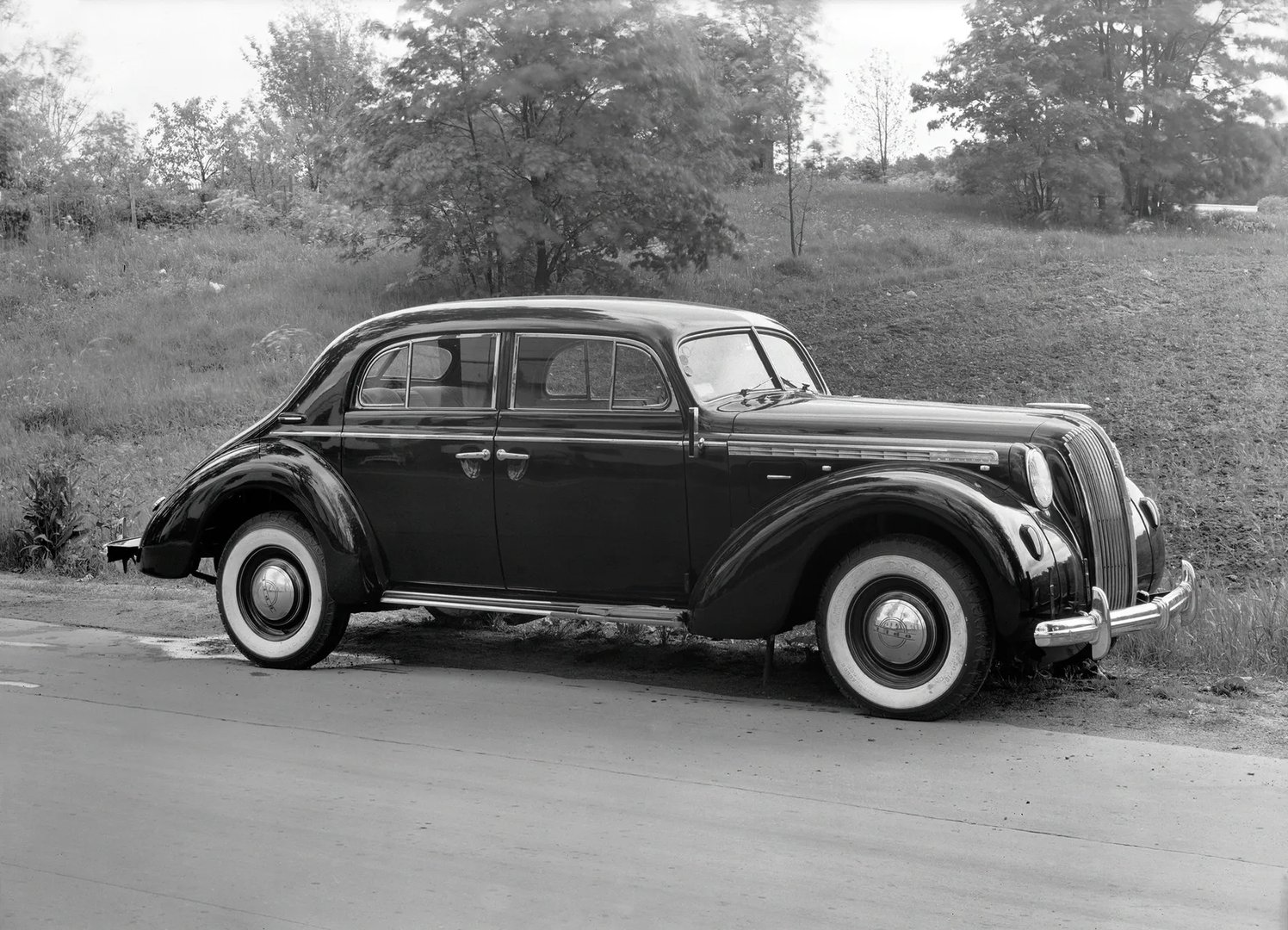 Opel_Admiral_1_generation__Sedan__6.jpg
