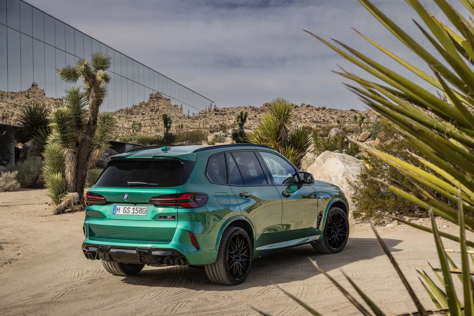 BMW_X5_M_3_generation_restyling_1__SUV_5-doors__3.jpg
