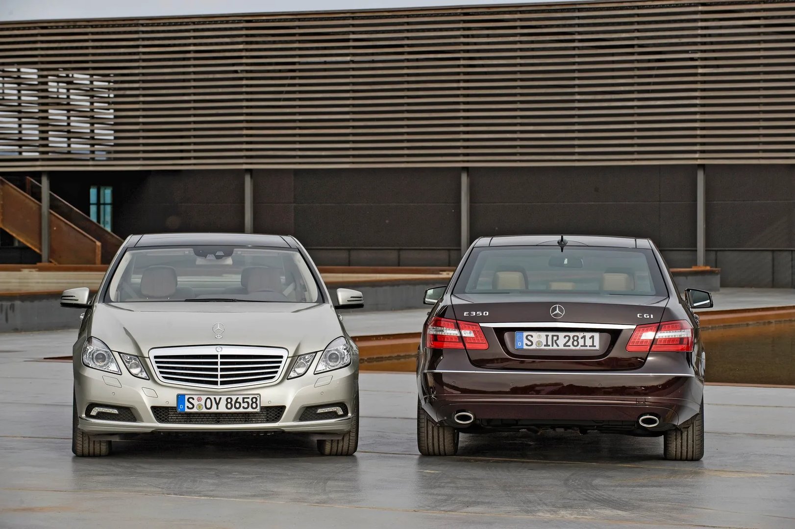 Mercedes_E-Class_3_generation_restyling__Sedan__1.jpg