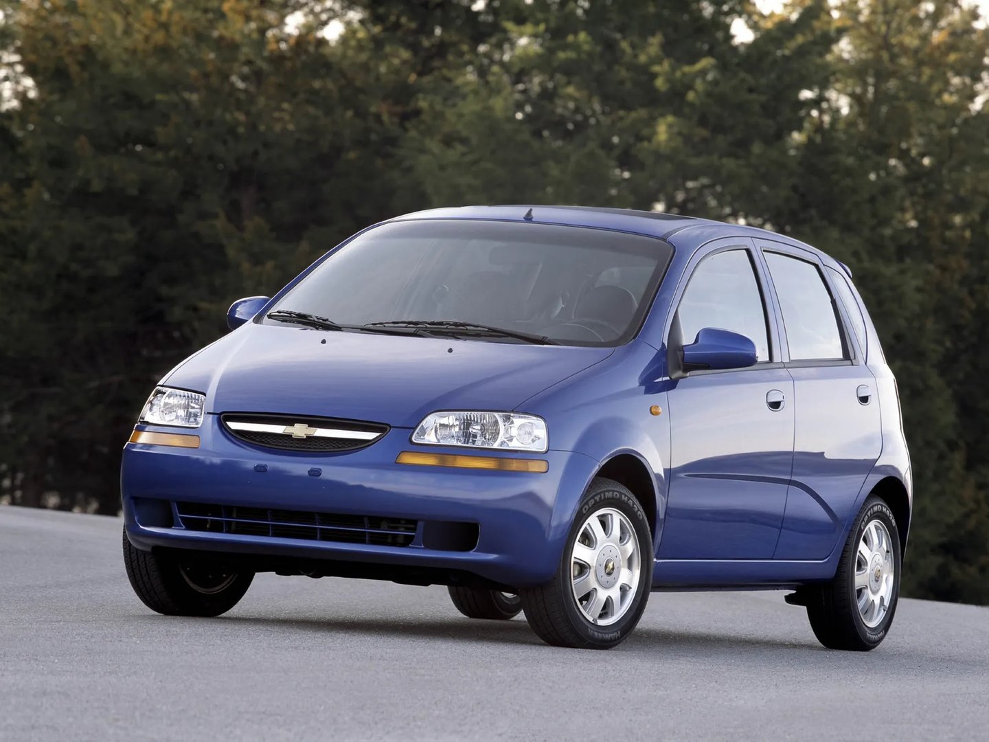 Chevrolet_Aveo_1_generation__Hatchback_5-door__8.jpg